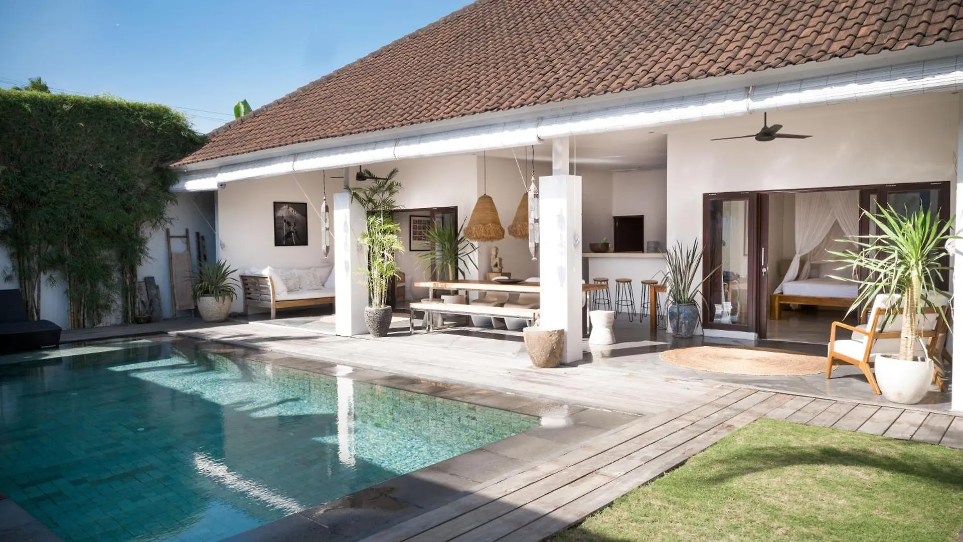 Villa Tropical 3Bdr Poolvilla In Heart Of Seminyak